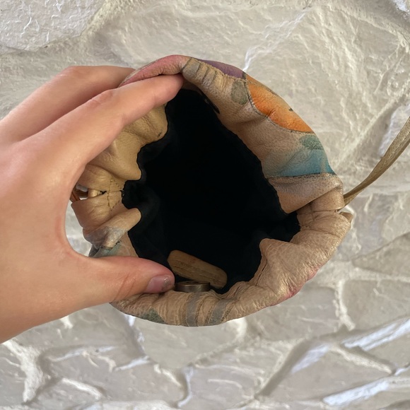 Vintage Sam Sam Soft Leather Geometric Hand Painted Crossbody Purse - Picture 2 of 5